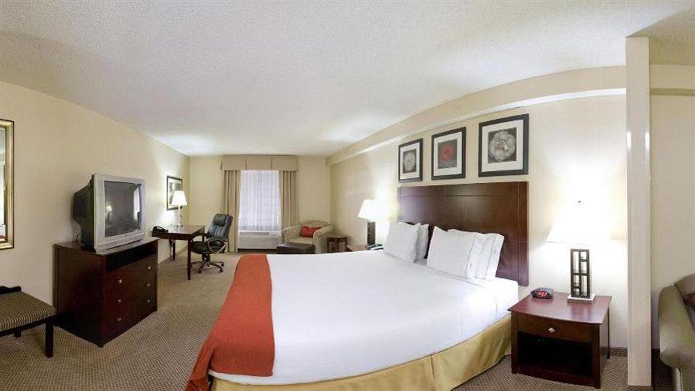 Holiday Inn Express Hotel & Suites Dickson, An Ihg Hotel Exteriér fotografie